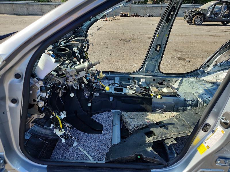 2026 Lexus Is 350 VIN JTHBZ1B25T5104427 COPART salvage auction — STRIPPED, CA - SALVAGE CERTIFICATE, sold $6,500 on 2026-09-15 (photo 7)