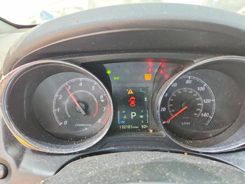 2019 Mitsubishi Outlander VIN JA4AP4AUXKU002613 COPART salvage auction — MINOR DENT/SCRATCHES, Il - Certificate Of Title (P), sold $3,800 on 2026-07-27 (photo 9)