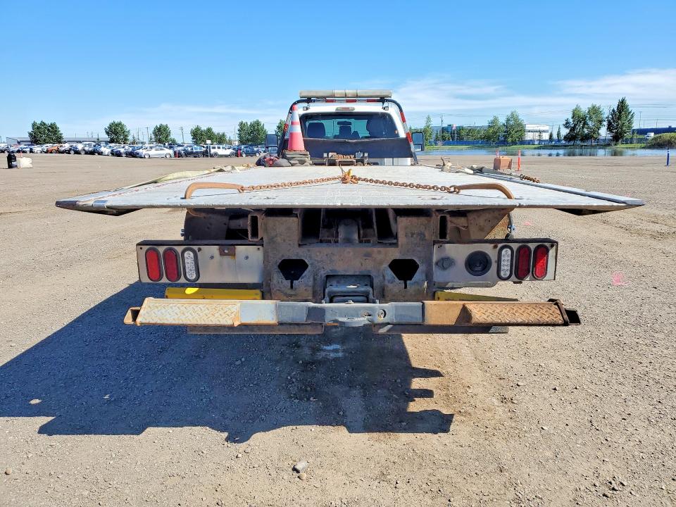 2015 Ford F-550 super duty VIN 1FDUF5GT3FEA36611 COPART salvage auction — FRONT END, AB - BOS - ACTIVE, sold $21,000 on 2026-07-28 (photo 6)