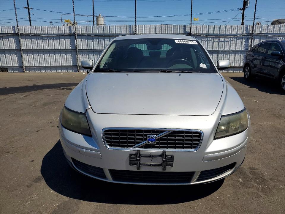 2006 Volvo S40 VIN YV1MS390062202358 COPART salvage auction — MINOR DENT/SCRATCHES, CA - DIS/DLR/EXP ONLY CLEAN TITLE (P), sold $3,100 on 2026-08-12 (photo 5)