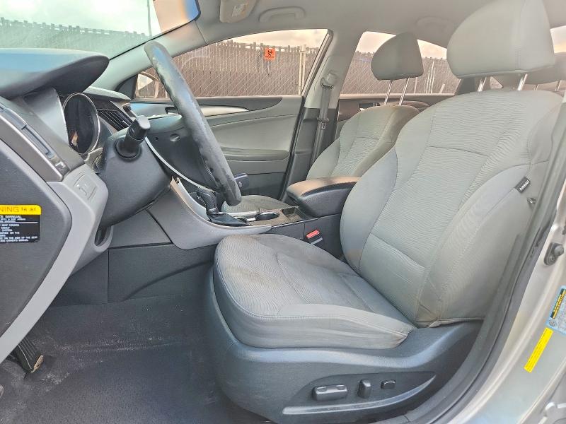2012 Hyundai Sonata hybrid VIN KMHEC4A49CA038200 COPART salvage auction — MINOR DENT/SCRATCHES, Mt - Certificate Of Title, sold $500 on 2026-07-28 (photo 7)