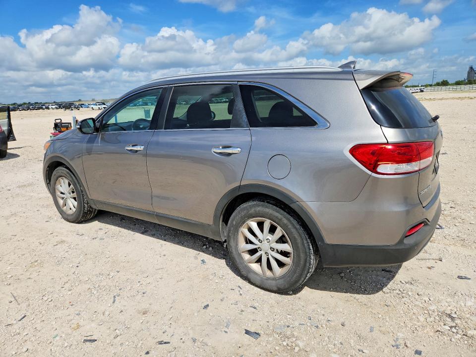2018 Kia Sorento VIN 5XYPG4A33JG338336 COPART salvage auction — MINOR DENT/SCRATCHES, Tx - Certificate Of Title, sold $2,500 on 2026-07-09 (photo 2)