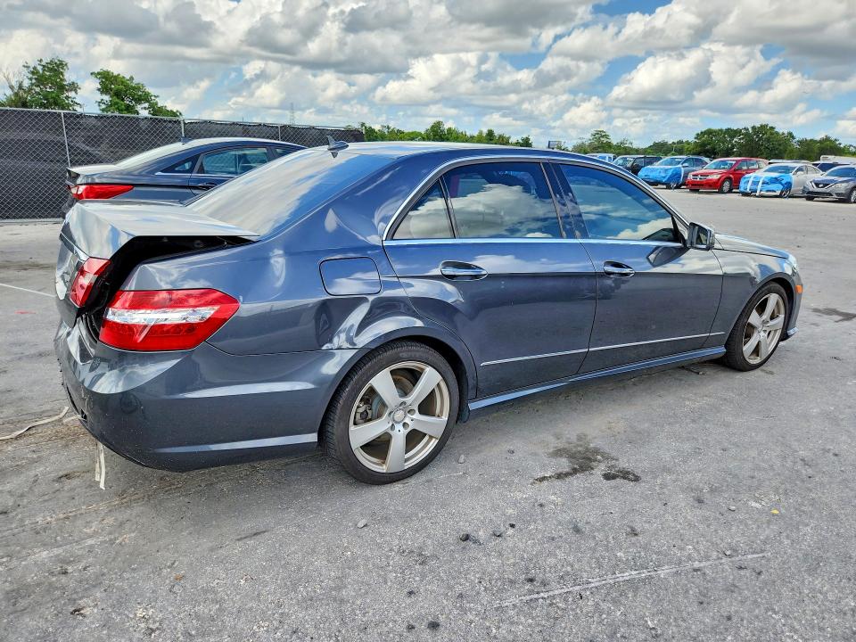 2010 Mercedes-benz E-klasse VIN WDDHF5GB5AA162178 COPART salvage auction — REAR END, Fl - Cert Of Title Slvg Rebuildable, sold $35 on 2026-07-21 (photo 3)