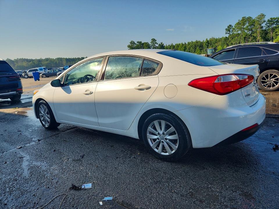 2016 Kia Forte VIN KNAFX4A6XG5592646 COPART salvage auction — REAR END, Sc - Cert Of Title-Salvage, sold $275 on 2026-07-29 (photo 2)