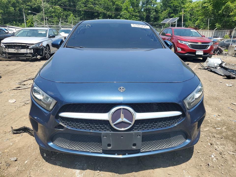 2020 Mercedes-benz A-class VIN W1K3G4FB0LJ237911 COPART salvage auction — MECHANICAL, WV - CERTIFICATE OF TITLE, sold $9,000 on 2026-07-28 (photo 5)