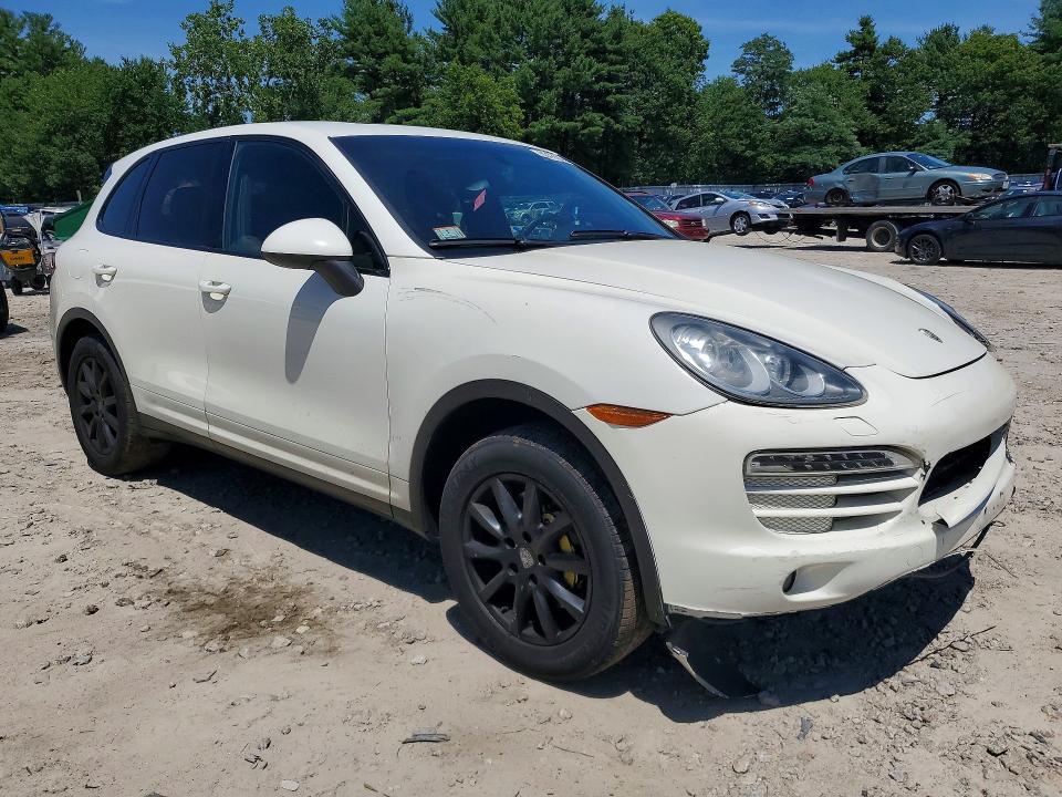 2011 Porsche Cayenne VIN WP1AA2A22BLA09053 COPART salvage auction — FRONT END, MA - CERT OF TITLE-RECONSTRCTD COLL, sold $775 on 2026-08-03 (photo 4)