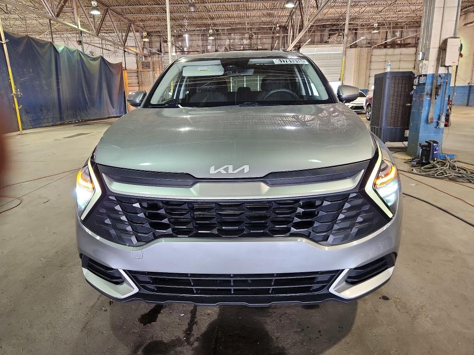 2024 Kia Sportage VIN KNDPU3DF1R7284570 COPART salvage auction — SIDE, Fl - Certificate Of Title, sold $10,700 on 2026-07-27 (photo 5)