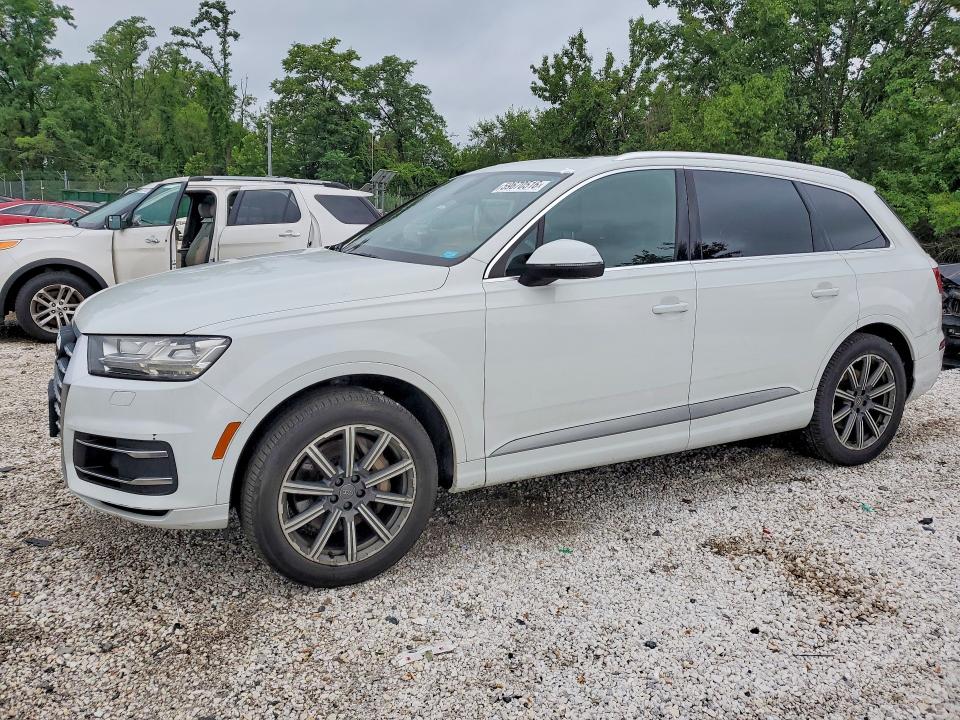 2017 Audi VIN WA1VAAF77HD039907 COPART salvage auction — MINOR DENT/SCRATCHES, Fl - Certificate Of Title, sold $4,800 on 2026-07-23 (photo 1)