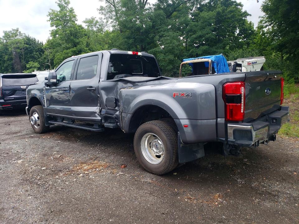 2026 Ford F-350 super duty VIN 1FT8W3DN4TEC25361 COPART salvage auction — FRONT END, NJ - CERT OF TITLE-SALVAGE, sold $22,200 on 2026-07-30 (photo 2)