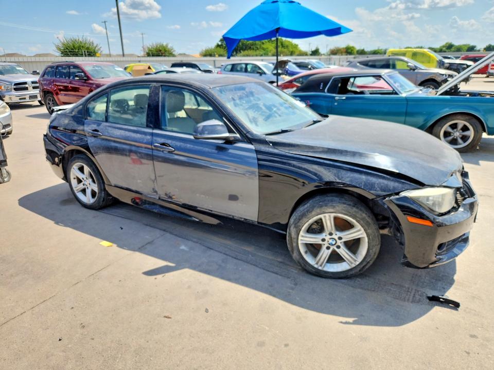 2015 BMW 3er VIN WBA3A5G58FNS85192 COPART salvage auction — FRONT END, Tx - Salvage Title-Flood Damage (P), sold $250 on 2026-07-27 (photo 4)
