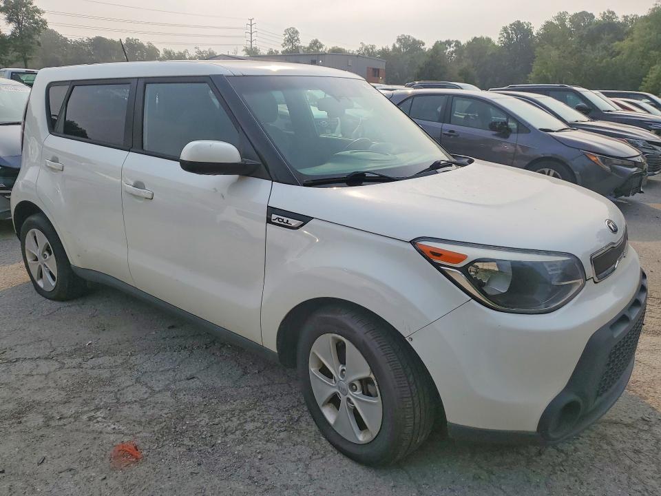2016 Kia Soul VIN KNDJN2A23G7380728 COPART salvage auction — MINOR DENT/SCRATCHES, VA - CERT OF TITLE - SALVAGE, sold $200 on 2026-07-28 (photo 4)