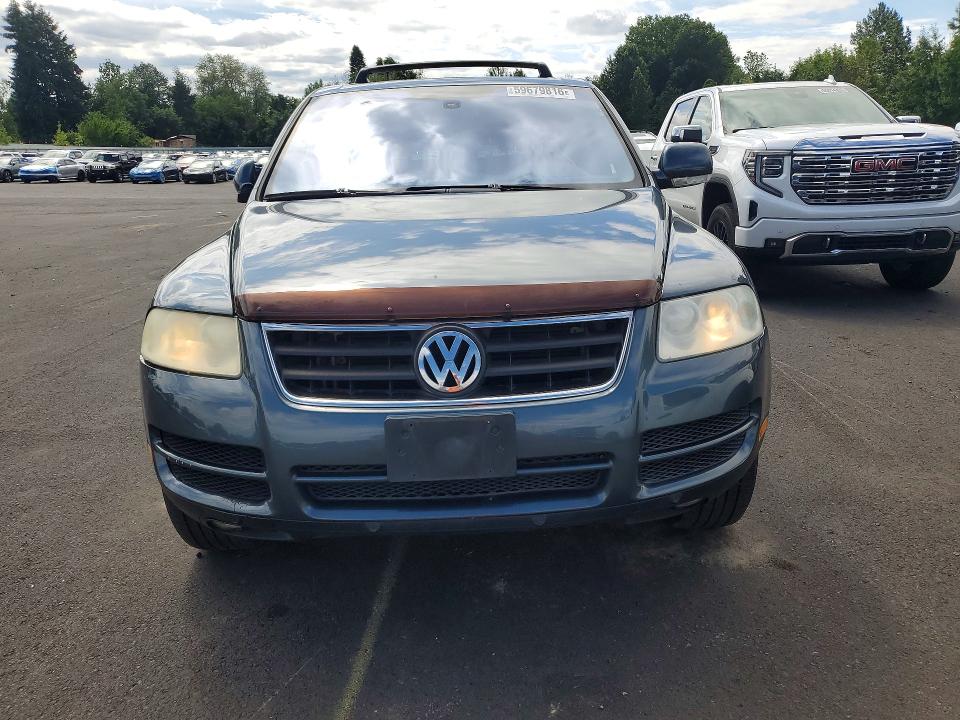 2005 Volkswagen Touareg VIN WVGBG77L25D013986 COPART salvage auction — REAR END, Or - Salvage Title Certificate, sold $100 on 2026-08-12 (photo 5)