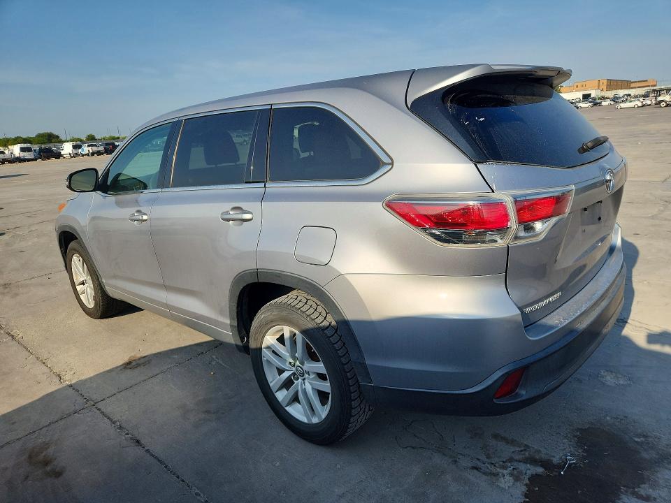 2016 Toyota Highlander VIN 5TDZARFH9GS023158 COPART salvage auction — NORMAL WEAR, Tx - Certificate Of Title (P), sold $8,300 on 2026-08-31 (photo 2)