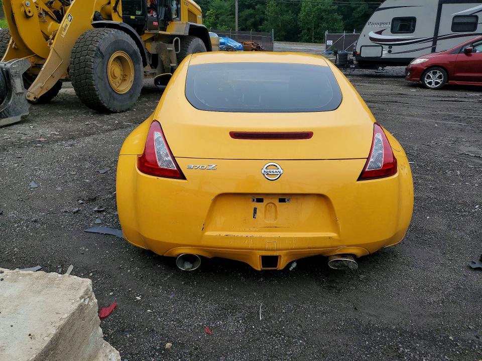 2017 Nissan VIN JN1AZ4EH3HM951882 COPART salvage auction — VANDALISM, Md - Cert Of Salvage > 75% Damage, sold $1,350 on 2026-07-28 (photo 6)