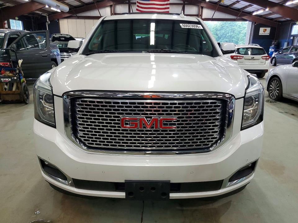 2016 Gmc Yukon xl VIN 1GKS2HKJ6GR253860 COPART salvage auction — MINOR DENT/SCRATCHES, NH - CERTIFICATE OF TITLE (P), sold $12,000 on 2026-07-27 (photo 5)