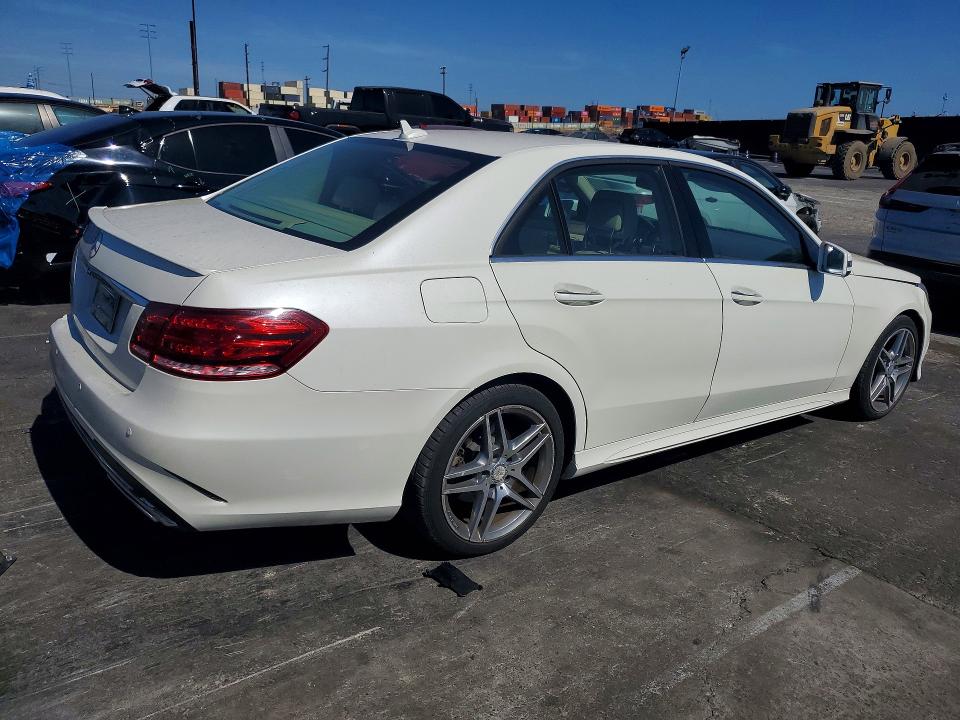 2014 Mercedes-benz E-klasse VIN WDDHF5KB6EB017156 COPART salvage auction — REAR END, Ca - Salvage Certificate, sold $4,300 on 2026-08-05 (photo 3)