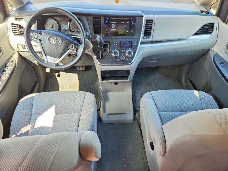 2016 Toyota Sienna VIN 5TDZK3DC7GS714125 COPART salvage auction — SIDE, ON - PERMIT NO BRAND - UNFIT, sold $1,100 on 2026-07-30 (photo 8)