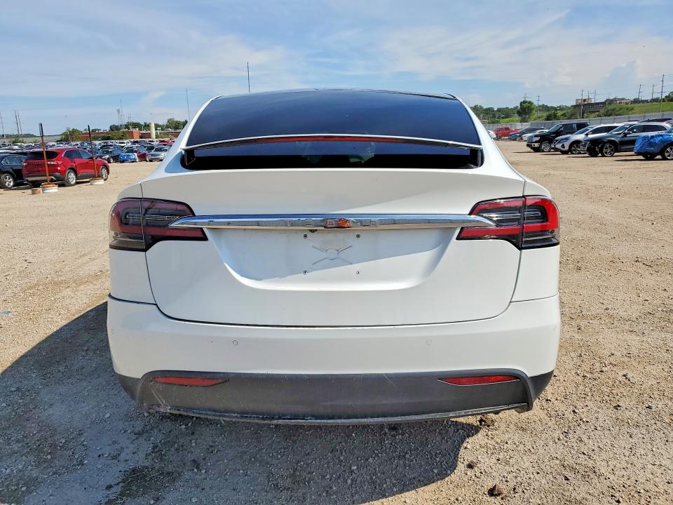 2018 Tesla Model x VIN 5YJXCDE24JF104033 COPART salvage auction — FRONT END, Ia - Cert Of Title-Salvage Title, sold $2,100 on 2026-08-19 (photo 6)