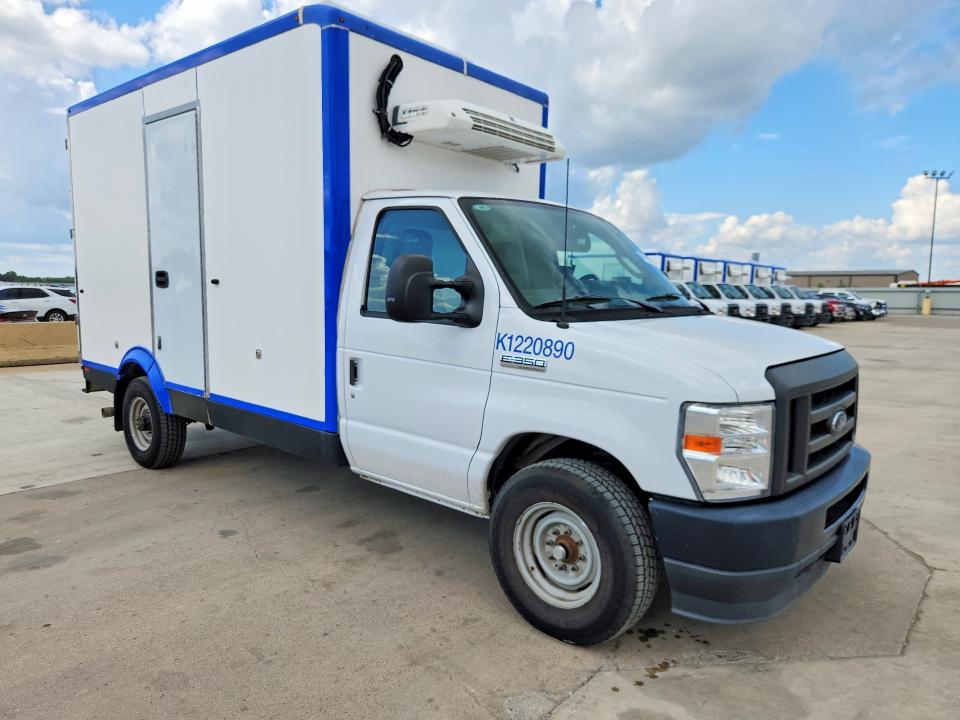 2023 Ford E-350 VIN 1FDWE3FKXPDD14789 COPART salvage auction — MECHANICAL, TX - CERTIFICATE OF TITLE, sold $7,500 on 2026-07-29 (photo 4)
