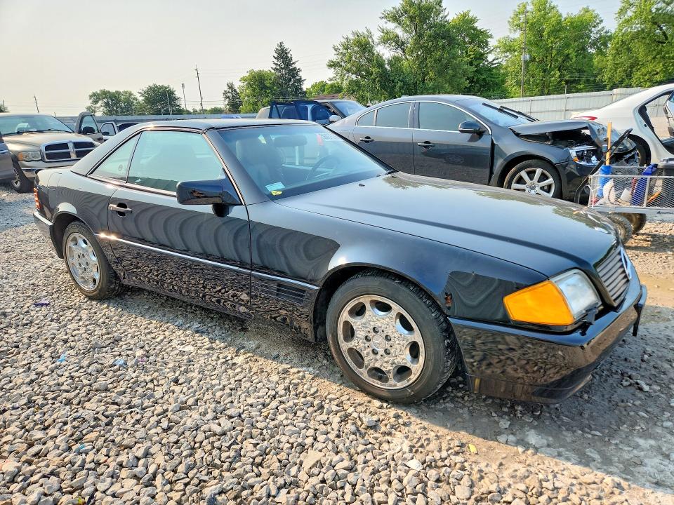 1991 Mercedes-benz Sl-klasse VIN WDBFA66E4MF030391 COPART salvage auction — MINOR DENT/SCRATCHES, Oh - Certificate Of Title, sold $7,200 on 2026-08-11 (photo 4)