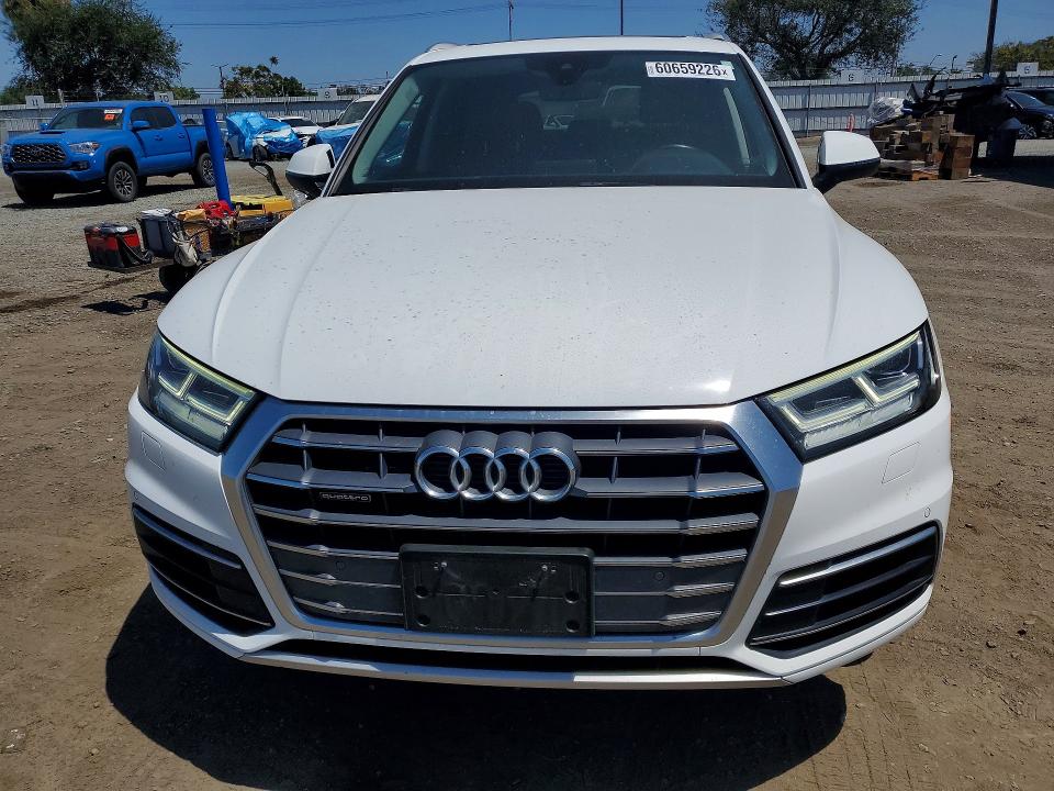 2018 Audi Q5 VIN WA1BNAFY5J2247379 COPART salvage auction — MINOR DENT/SCRATCHES, Ca - Dis/Dlr/Exp Only Clean Title, sold $10,100 on 2026-07-31 (photo 5)