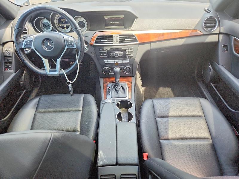 2013 Mercedes-benz C-klasse VIN WDDGF8AB0DA786870 COPART salvage auction — FRONT END, Or - Salvage Title Certificate, sold $2,300 on 2026-08-17 (photo 8)