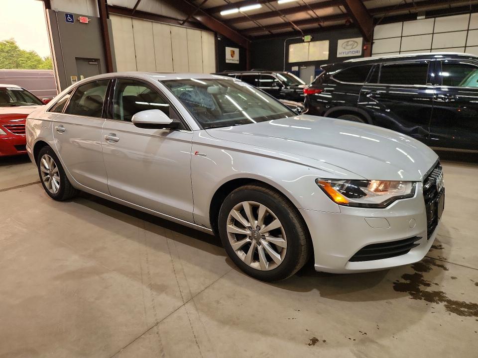 2013 Audi A6 VIN WAUFGAFC6DN083422 COPART salvage auction — MINOR DENT/SCRATCHES, Ct - Certificate Of Title, sold $475 on 2026-07-16 (photo 4)
