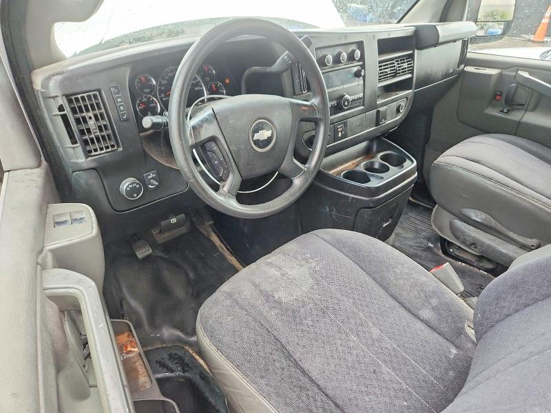 2027 Chevrolet Express VIN 1GCWGAFG5J1907578 COPART salvage auction — MINOR DENT/SCRATCHES, Fl - Certificate Of Title, sold $1,950 on 2026-07-29 (photo 8)