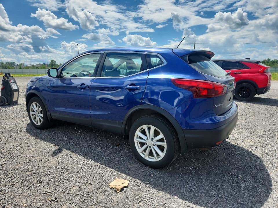 2017 Nissan Rogue VIN JN1BJ1CP5HW016274 COPART salvage auction — SIDE, ON - PERMIT NO BRAND - UNFIT, sold $375 on 2026-07-23 (photo 2)