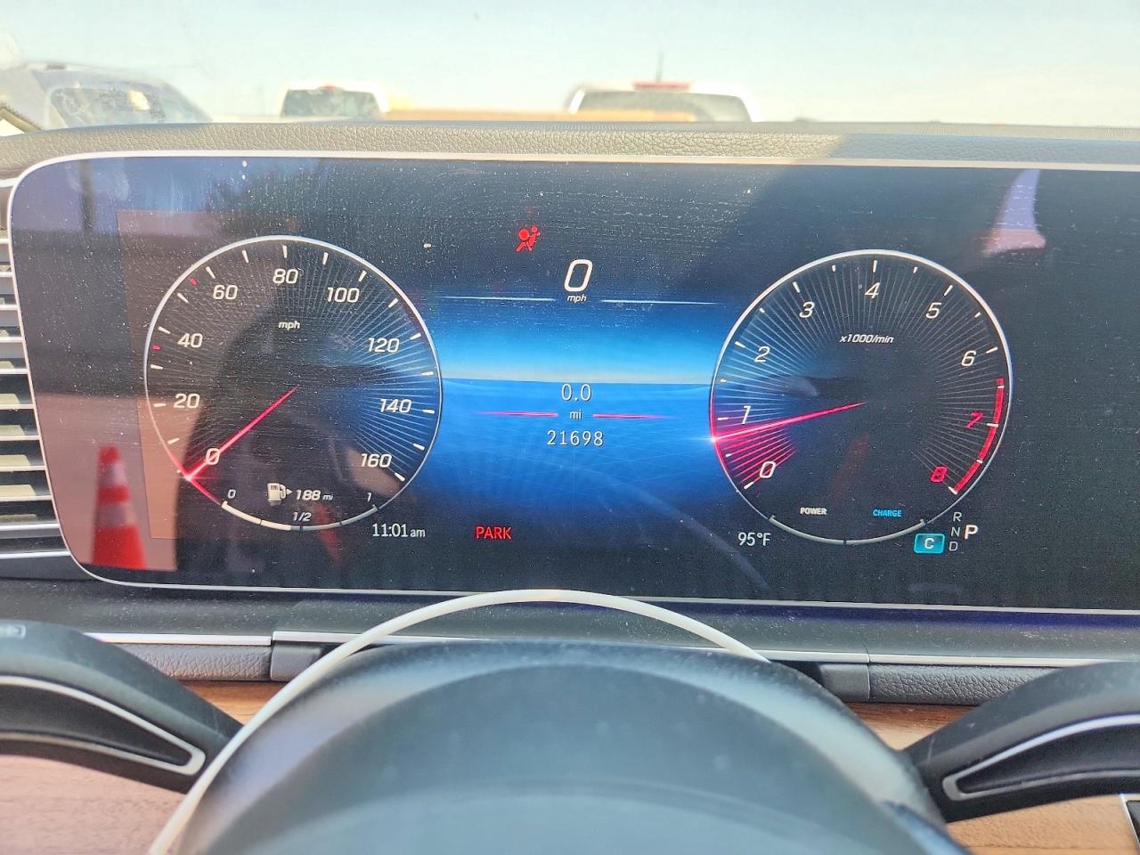 2025 Mercedes-Benz GLE-Class VIN 4JGFB4FB0SB327618 COPART salvage auction — Side, TX - SALVAGE VEHICLE TITLE, sold $28,750 on 2026-08-17 (photo 9)