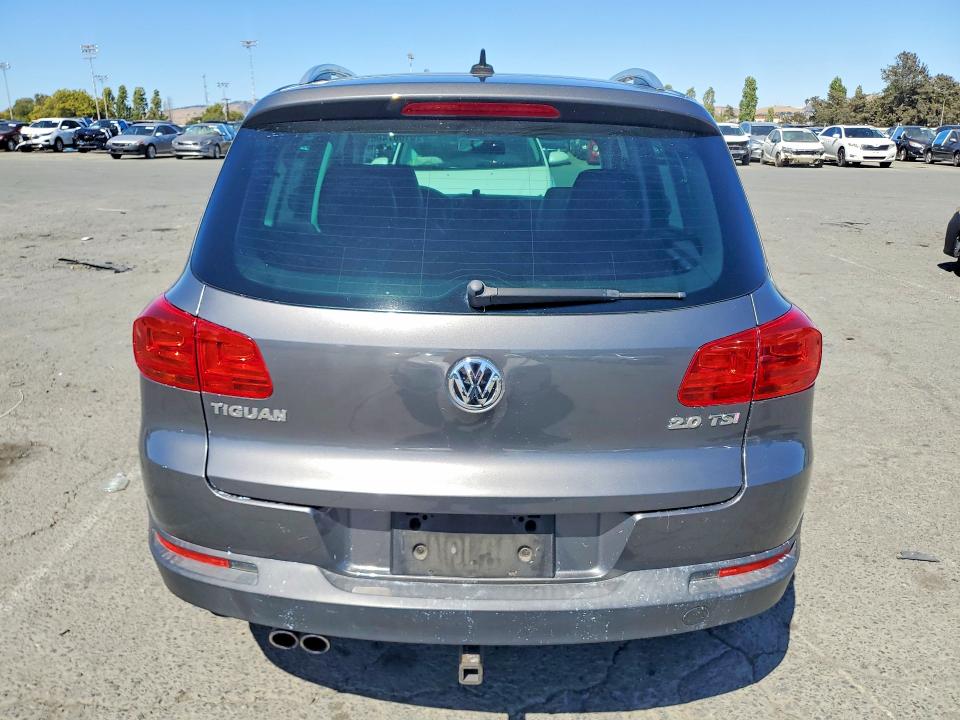 2013 Volkswagen Tiguan VIN WVGAV7AX1DW547741 COPART salvage auction — MECHANICAL, CA - DIS/DLR/EXP ONLY CLEAN TITLE, sold $600 on 2026-07-24 (photo 6)