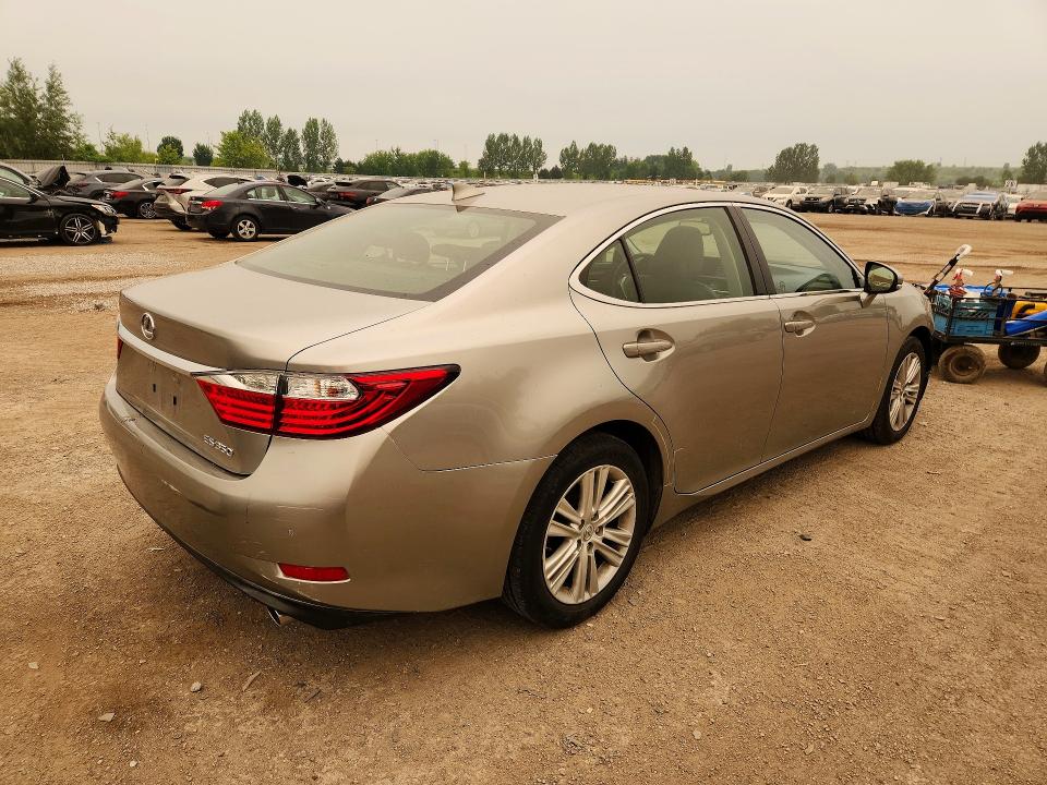 2015 Lexus Es 350 VIN JTHBK1GG5F2198159 COPART salvage auction — SIDE, ON - PERMIT NO BRAND - UNFIT, sold $2,550 on 2026-07-28 (photo 3)
