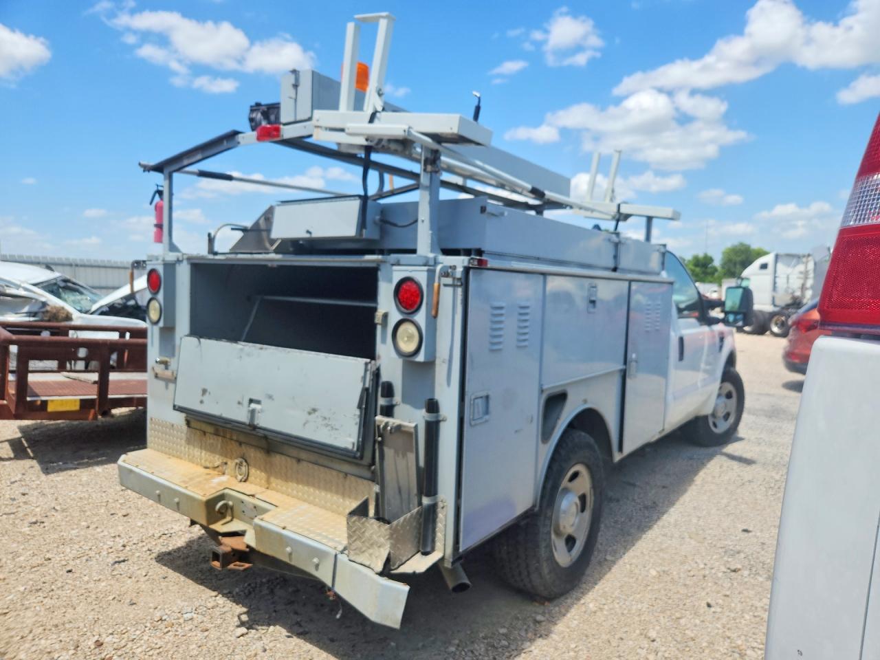 2008 Ford F-350 VIN 1FDSF30598EC32868 COPART salvage auction — Minor Dent/Scratches, TX - CERTIFICATE OF TITLE, sold $325 on 2026-07-09 (photo 3)