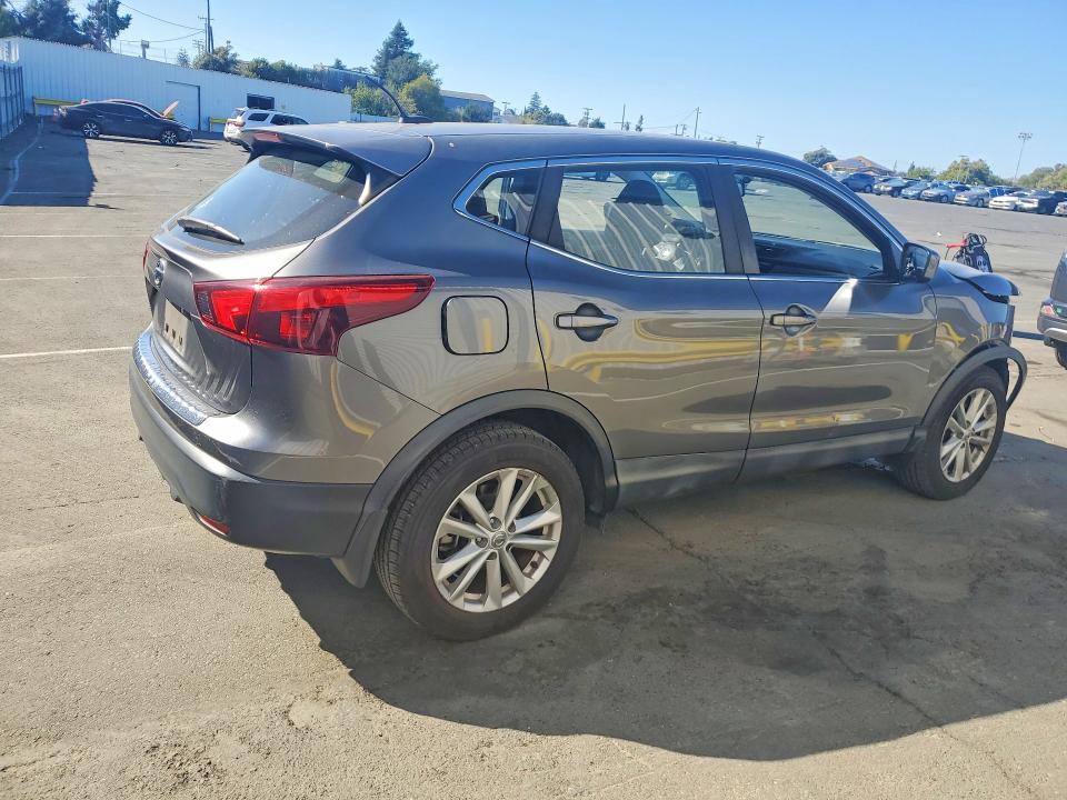 2018 Nissan VIN JN1BJ1CP5JW105400 COPART salvage auction — FRONT END, Ca - Salvage Certificate, sold $2,450 on 2026-07-17 (photo 3)