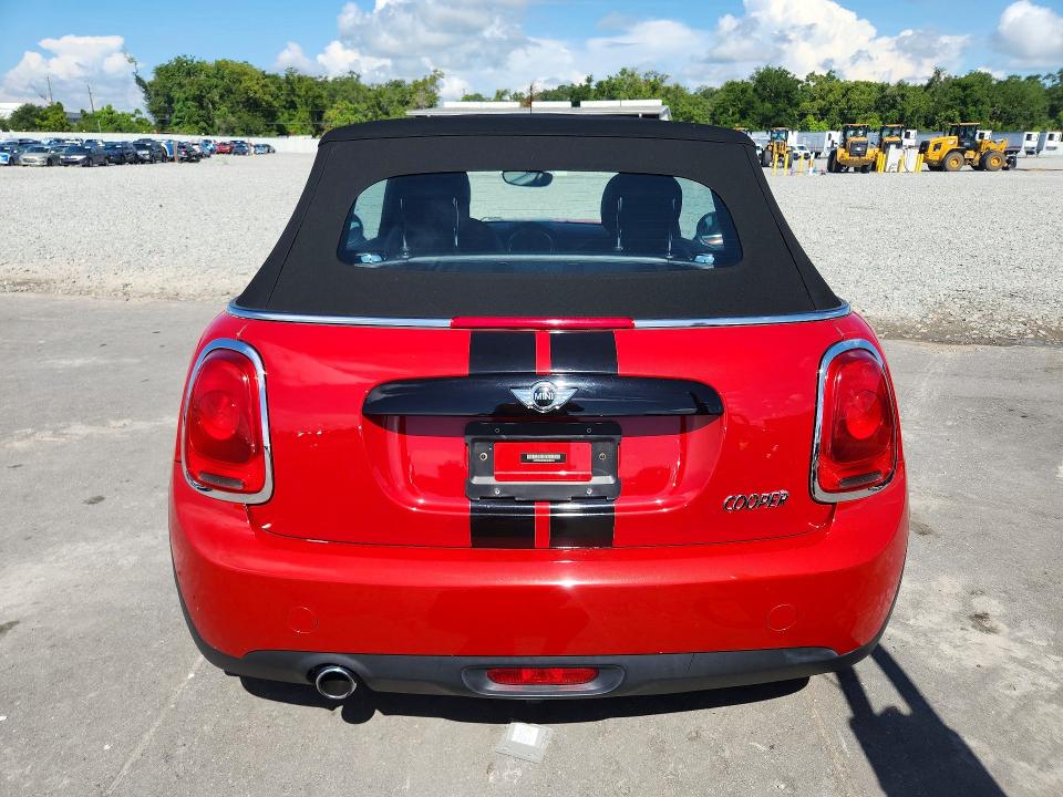 2016 Mini Cooper VIN WMWWG5C58G3A83213 COPART salvage auction — FRONT END, FL - CERT OF TITLE SLVG REBUILDABLE, sold $1,200 on 2026-07-20 (photo 6)