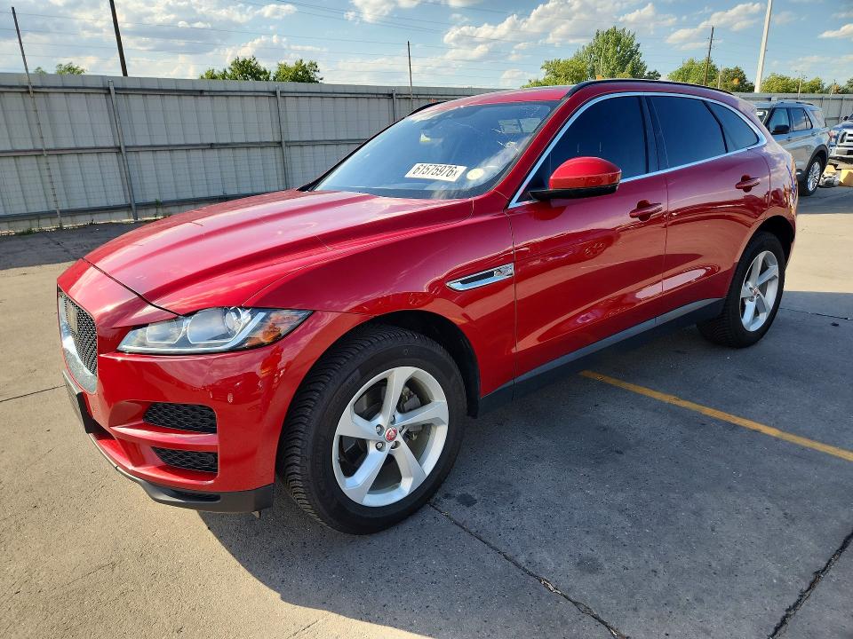 2019 Jaguar F-pace VIN SADCJ2FX7KA606083 — COPART salvage auction photo