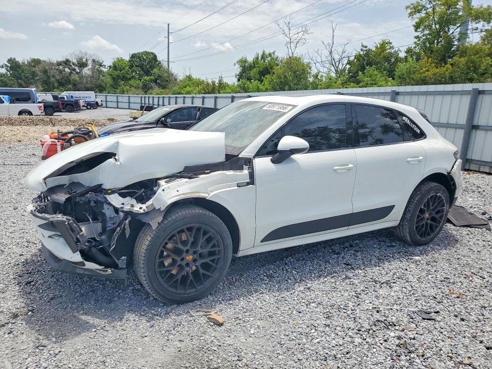 2020 Porsche Macan VIN WP1AA2A58LLB11713 COPART salvage auction — FRONT END, Fl - Cert Of Title Slvg Rebuildable, sold $8,100 on 2026-08-14 (photo 1)