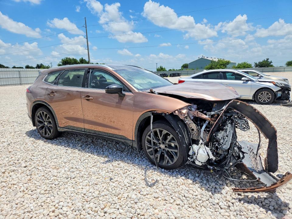 2025 Toyota Crown signia VIN JTDACAAJ2S3029090 COPART salvage auction — FRONT END, Tx - Salvage Vehicle Title, sold $7,900 on 2026-08-20 (photo 4)