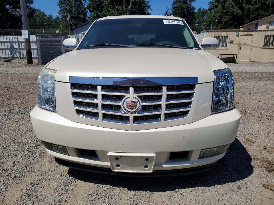 2009 Cadillac Escalade esv VIN 1GYFK26299R206428 COPART salvage auction — REAR END, Wa - Vehicle Cert Of Ownership-Titl, sold $1,350 on 2026-07-12 (photo 5)