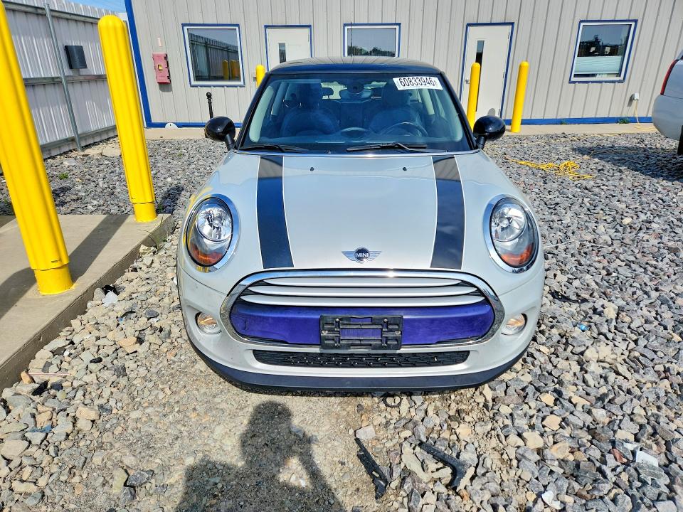 2015 Mini Cooper VIN WMWXM5C50F3A56986 COPART salvage auction — MINOR DENT/SCRATCHES, Wi - Junked Vehicle Bill Of Sale, sold $1,200 on 2026-08-17 (photo 5)