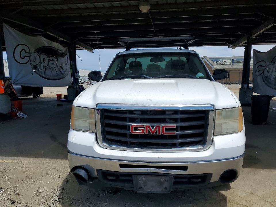 2008 Gmc SIERRA VIN 1GTHC24K48E153190 COPART salvage auction — SIDE, Ca - Dis/Dlr/Exp Only Clean Title, sold $650 on 2026-07-09 (photo 5)