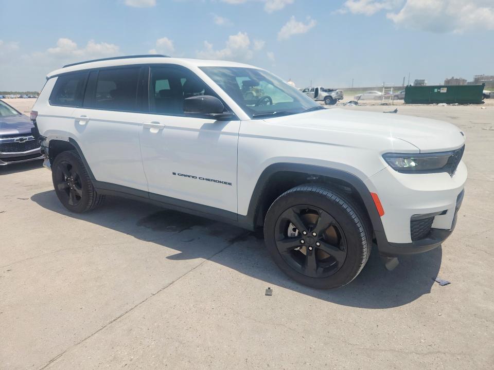 2025 Jeep Cherokee VIN 1C4RJJBG3S8774218 COPART salvage auction — REAR END, Salvage Title, sold $22,000 on 2026-09-16 (photo 4)