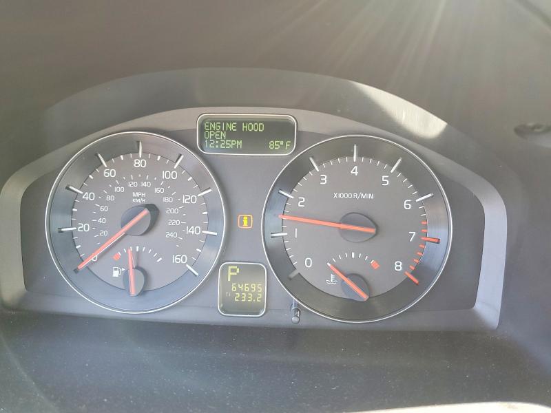2013 Volvo C30 VIN YV1672MK0D2304351 COPART salvage auction — WATER/FLOOD, Va - Cert Of Title-Salvage Water, sold $400 on 2026-08-12 (photo 9)