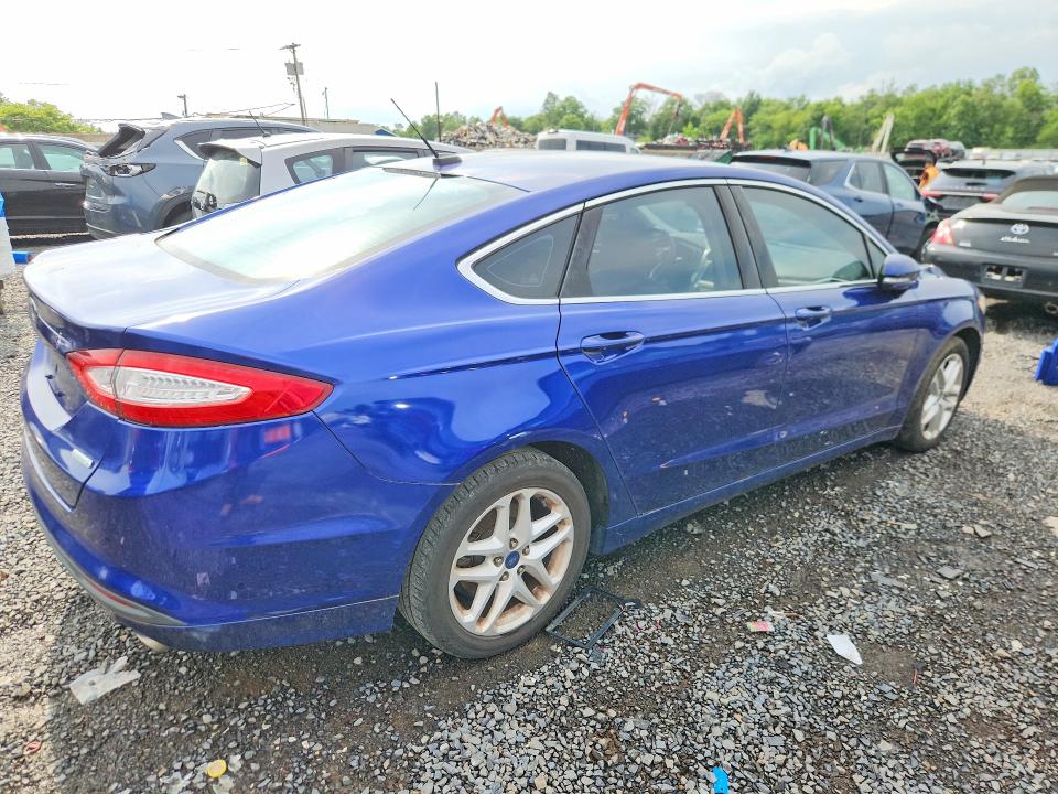 2016 Ford Fusion VIN 3FA6P0HD8GR385711 COPART salvage auction — MINOR DENT/SCRATCHES, Mt - Certificate Of Title (P), sold $1,750 on 2026-07-31 (photo 3)