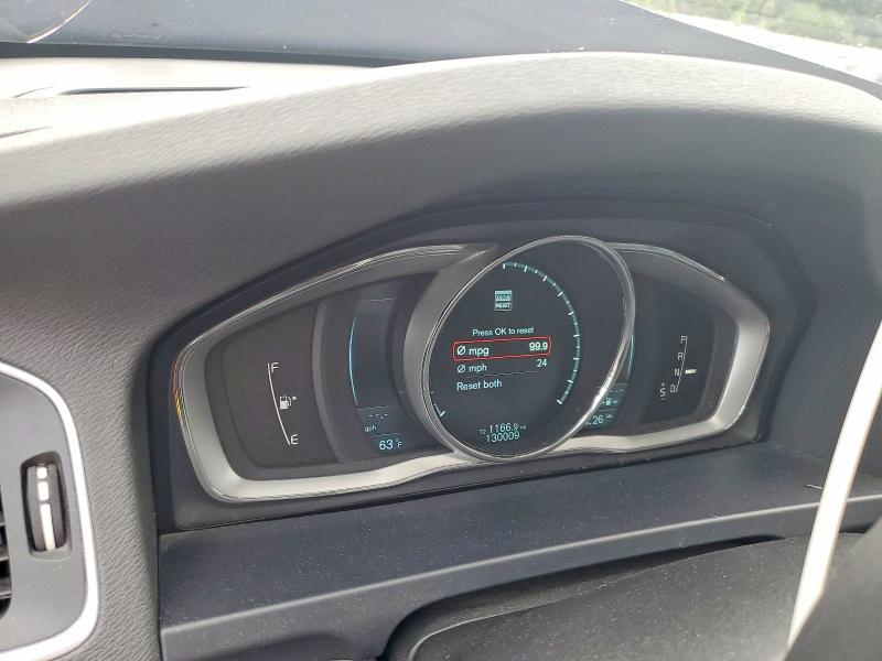2014 Volvo S60 VIN YV1612FS9E1273431 COPART salvage auction — FRONT END, Or - Salvage Title Certificate, sold $475 on 2026-09-02 (photo 9)
