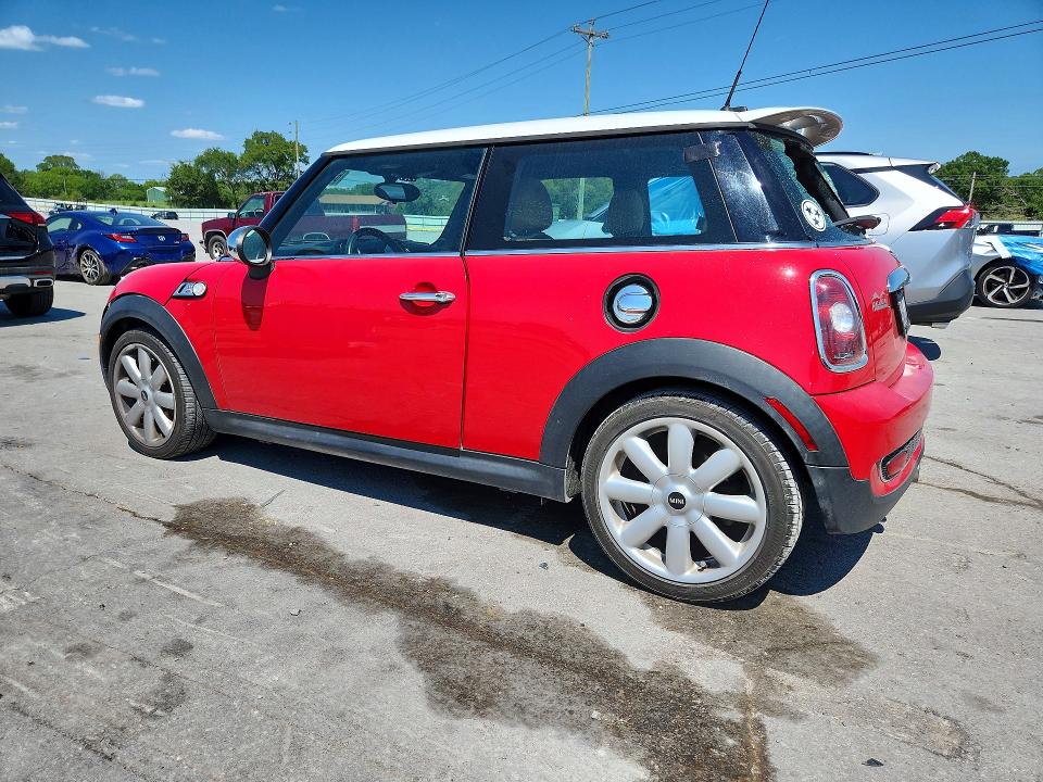 2007 Mini Cooper VIN WMWMF73587TT84258 COPART salvage auction — REAR END, Tn - Salvage Certificate, sold $1,550 on 2026-08-10 (photo 2)