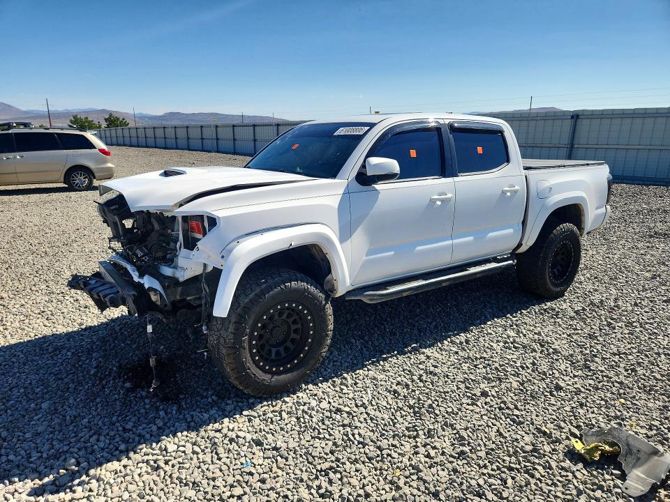2017 Toyota Tacoma VIN 3TMCZ5AN9HM056540 — COPART salvage auction photo