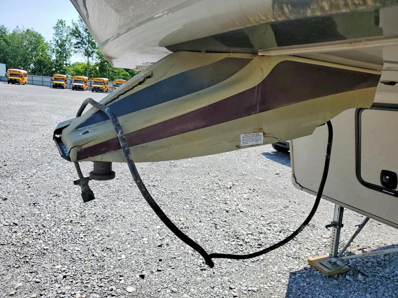 2014 Sabre by forest rive VIN 4X4FSRK24E3008769 COPART salvage auction — ROOF, NY - MV-907A SALVAGE CERTIFICATE, sold $4,300 on 2026-07-16 (photo 9)