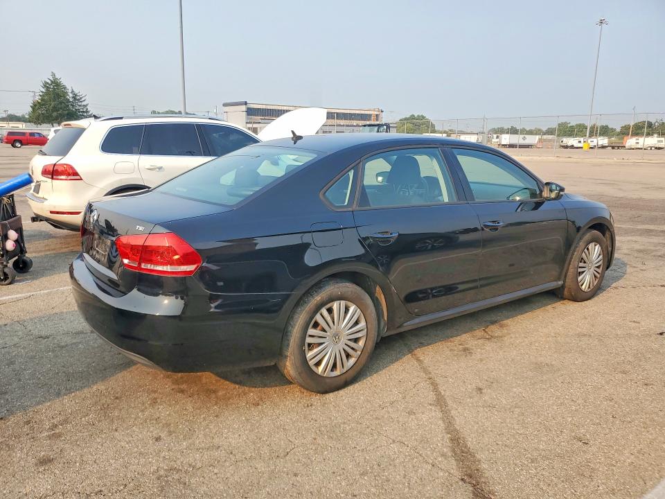 2015 Volkswagen Passat VIN 1VWAS7A32FC071317 COPART salvage auction — MECHANICAL, Oh - Certificate Of Title, sold $600 on 2026-08-19 (photo 3)