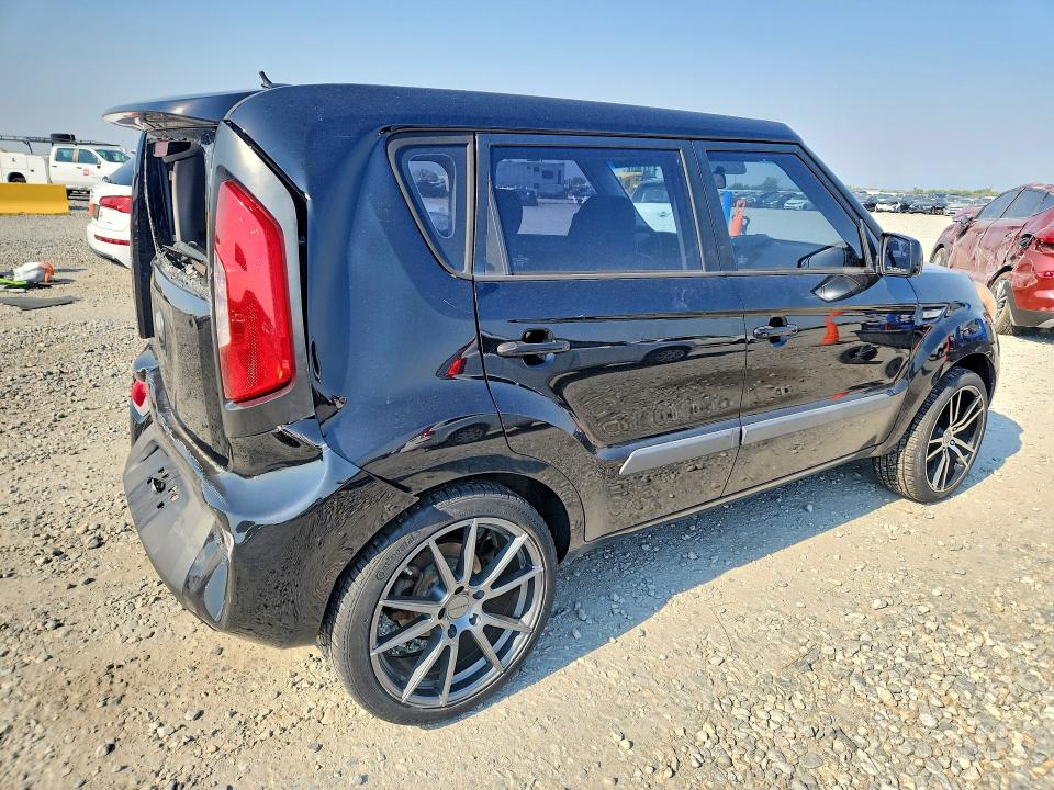 2013 Kia Soul VIN KNDJT2A5XD7598936 COPART salvage auction — REAR END, Co - Public - Salvage Title, sold $400 on 2026-07-14 (photo 3)